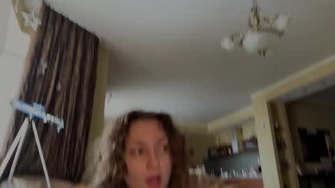 Snapshot of wievin chatting on February 22, 2026, 10:47 am VI online show from February 22, 2026, 10:47 am