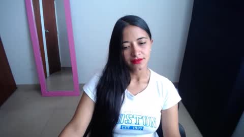 Ilauren online show from February 10, 2025, 9:58 pm