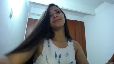 Ilauren online show from January 6, 2026, 1:04 pm