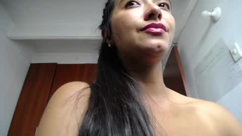 Ilauren online show from July 28, 2026, 7:39 pm
