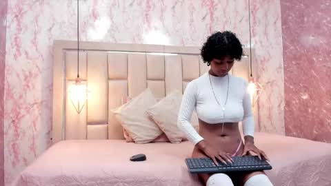 wild_firee_ online show from November 13, 2025, 8:08 pm