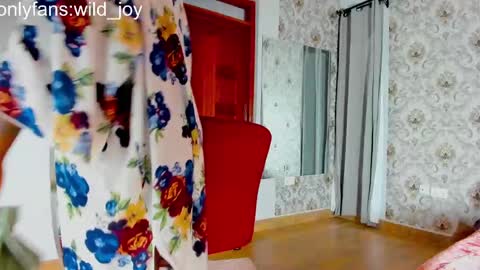 Snapshot of wild_joy chatting on February 13, 2025, 7:24 am wild_joy online show from February 13, 2025, 7:24 am