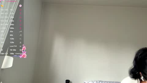 Mia online show from February 23, 2026, 3:09 pm