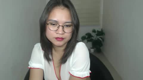 Arden online show from December 15, 2025, 3:38 pm