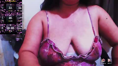 wildhotasianx online show from September 19, 2025, 5:02 pm