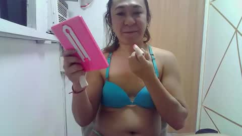 chloe online show from March 14, 2026, 10:53 am