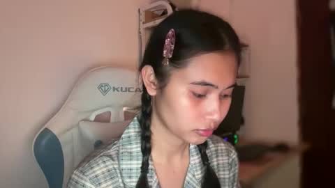 CHRISTINE online show from April 19, 2026, 1:32 pm