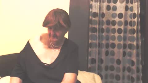 WildRedCat online show from November 20, 2025, 8:41 pm