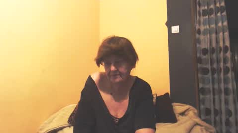 WildRedCat online show from April 21, 2026, 9:50 pm