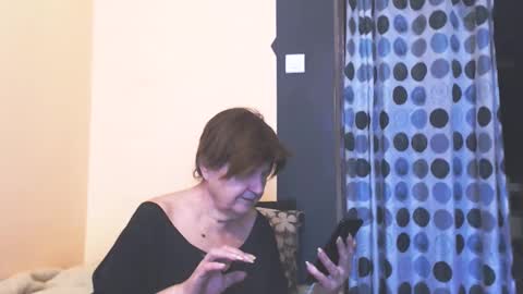 WildRedCat online show from April 22, 2026, 10:50 am