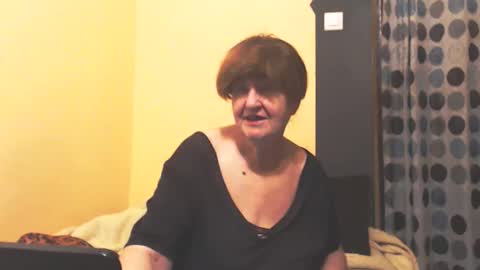 WildRedCat online show from April 23, 2026, 7:16 pm