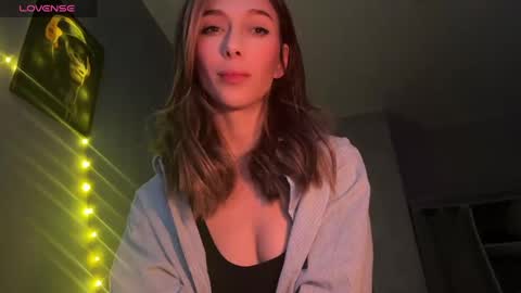 wildsable_ online show from February 22, 2025, 1:35 pm