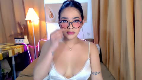 Snapshot of wildsassy0719 chatting on April 7, 2026, 9:54 am shea online show from April 7, 2026, 9:54 am