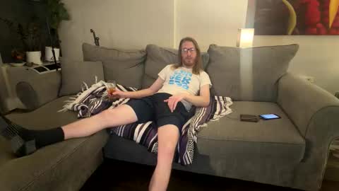 Snapshot of will_sx chatting on May 28, 2026, 6:54 am will_sx online show from May 28, 2026, 6:54 am