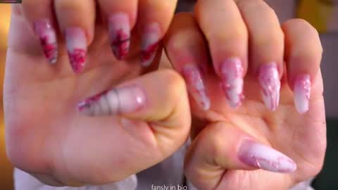 Eva online show from October 13, 2025, 1:05 am