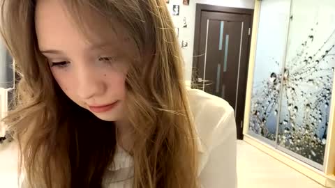 Olivia online show from March 8, 2026, 5:17 pm