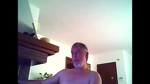 Snapshot of willfire71 chatting on May 16, 2026, 6:54 am Willfire71 online show from May 16, 2026, 6:54 am