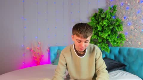 will online show from January 26, 2025, 10:35 pm