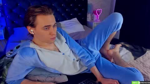 William online show from December 1, 2025, 3:55 am