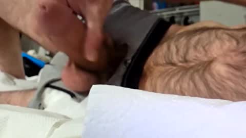 willing_joeking online show from November 12, 2025, 5:08 am