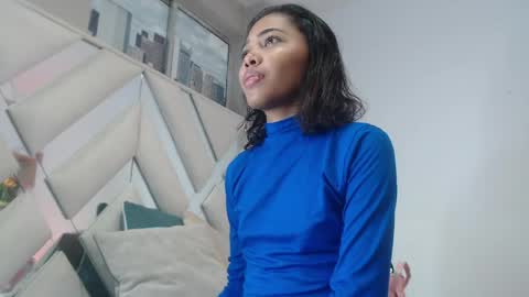 luna online show from April 19, 2026, 3:22 pm