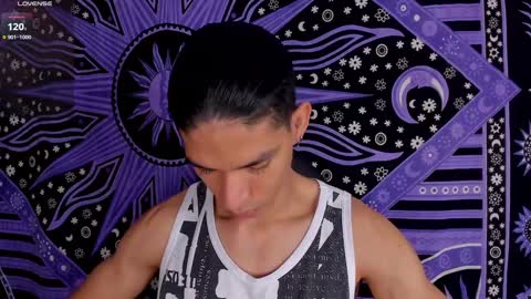 willy_veins online show from December 22, 2024, 12:38 pm