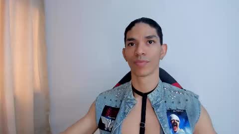 willy_veins online show from March 4, 2025, 6:07 pm