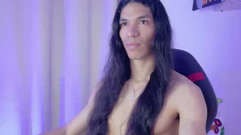 willy_veins online show from November 12, 2025, 9:47 pm