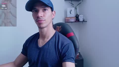 Snapshot of willy_veins chatting on July 9, 2026, 5:28 pm willy_veins online show from July 9, 2026, 5:28 pm