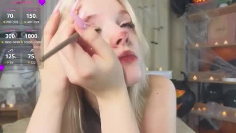 Mary online show from October 31, 2025, 1:28 am