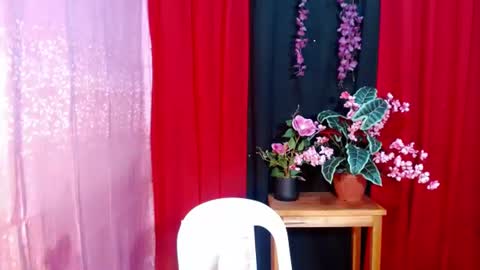 Snapshot of win_boy chatting on July 19, 2026, 8:23 pm win_boy online show from July 19, 2026, 8:23 pm