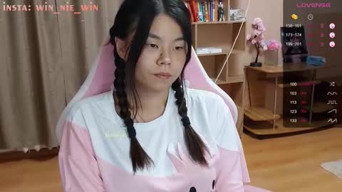 Winnie online show from September 8, 2025, 10:20 pm