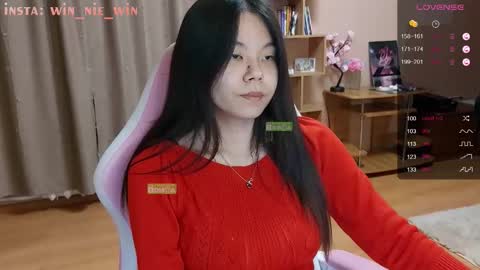 Winnie online show from September 29, 2025, 3:33 am