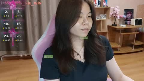 Snapshot of win_nie chatting on May 12, 2026, 1:14 am Winnie online show from May 12, 2026, 1:14 am
