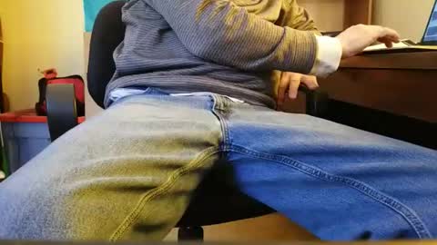 Winertzo29 online show from December 15, 2025, 4:00 pm