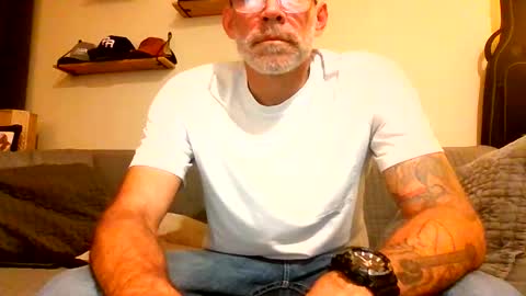 wingnutt765733 online show from February 12, 2026, 4:29 am