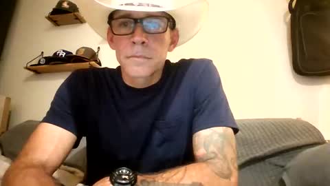 wingnutt765733 online show from March 4, 2026, 4:51 am