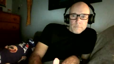 wingnutt765733498294 online show from May 25, 2026, 5:46 am