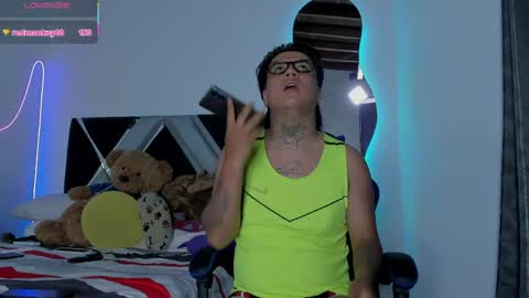 winniepooh_69 online show from April 21, 2026, 5:03 am