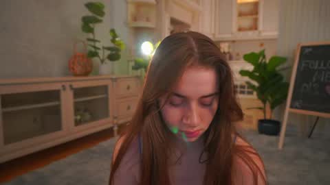 Snapshot of winnieriedesel chatting on May 20, 2026, 3:13 am Lillian online show from May 20, 2026, 3:13 am