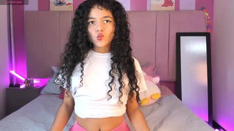 Snapshot of winnifer_gonzalez chatting on December 13, 2024, 5:16 am Winnifer Gonzalez online show from December 13, 2024, 5:16 am