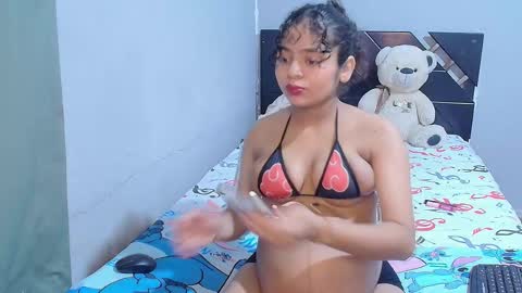 Snapshot of winnifer_gonzalez chatting on October 20, 2025, 3:29 am Winnifer Gonzalez online show from October 20, 2025, 3:29 am