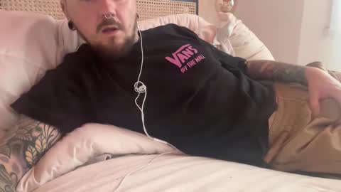 Tatrixx online show from April 28, 2026, 1:49 pm