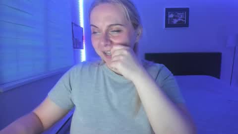 Winter Miracle online show from December 1, 2025, 4:01 pm