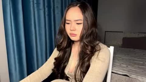 Snapshot of winterluchini chatting on March 27, 2026, 4:18 pm Amina online show from March 27, 2026, 4:18 pm