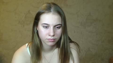 wira_witch online show from December 9, 2024, 4:26 pm