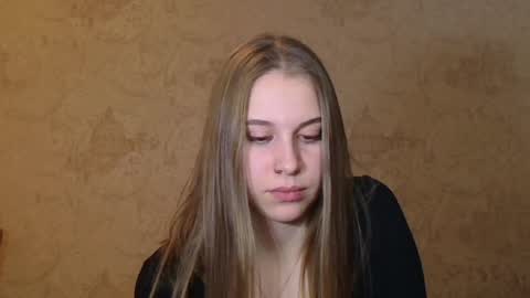 wira_witch online show from January 8, 2025, 4:33 pm