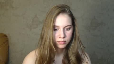 wira_witch online show from February 26, 2025, 3:08 pm
