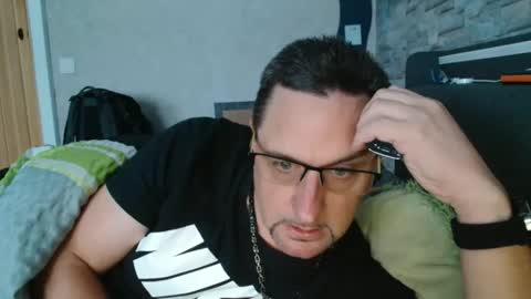 Dirty online show from September 28, 2025, 2:33 pm