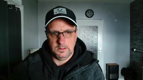 Dirty online show from April 22, 2026, 12:39 pm